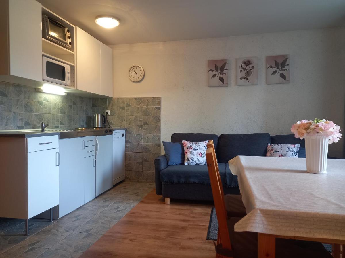 Chalupa Nela Apartmany Haj U Loucne Pod Klinovcem Loučná pod Klínovcem Exteriör bild